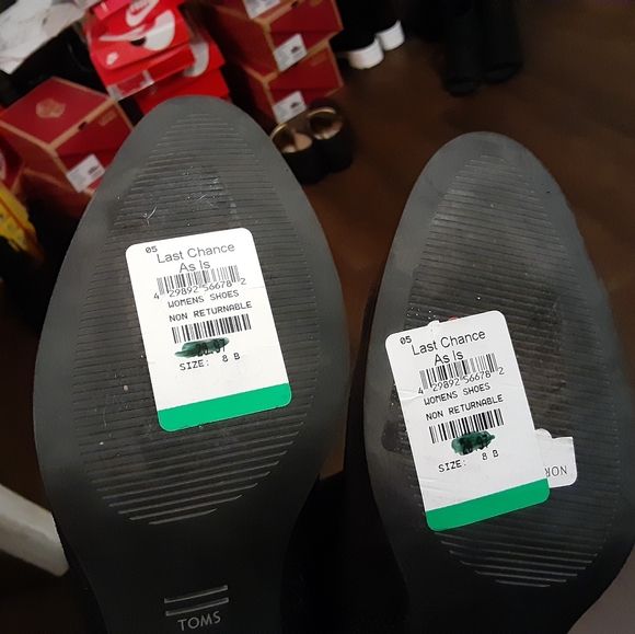 Toms - Picture 7 of 8